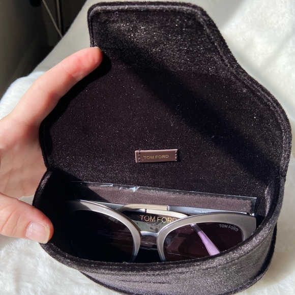 Tom Ford Sunglasses - Picture 11 of 12